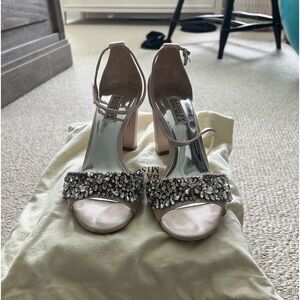Badgley Mischka Hines embellished block heel sz7